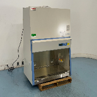 Thermo 1300 Series A2 4' BioSafety Cabinet image 1